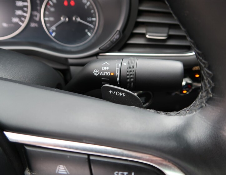 Mazda 3 18