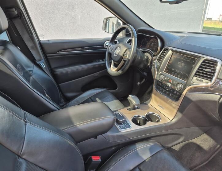 Jeep Grand Cherokee 13