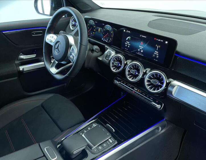 Mercedes-Benz GLB 18