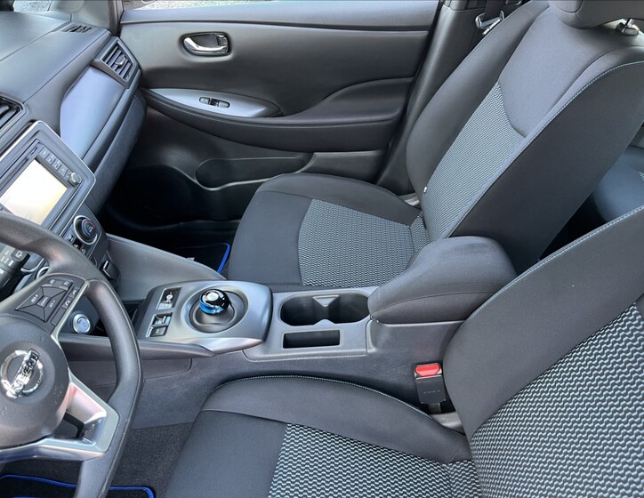 Nissan Leaf 30