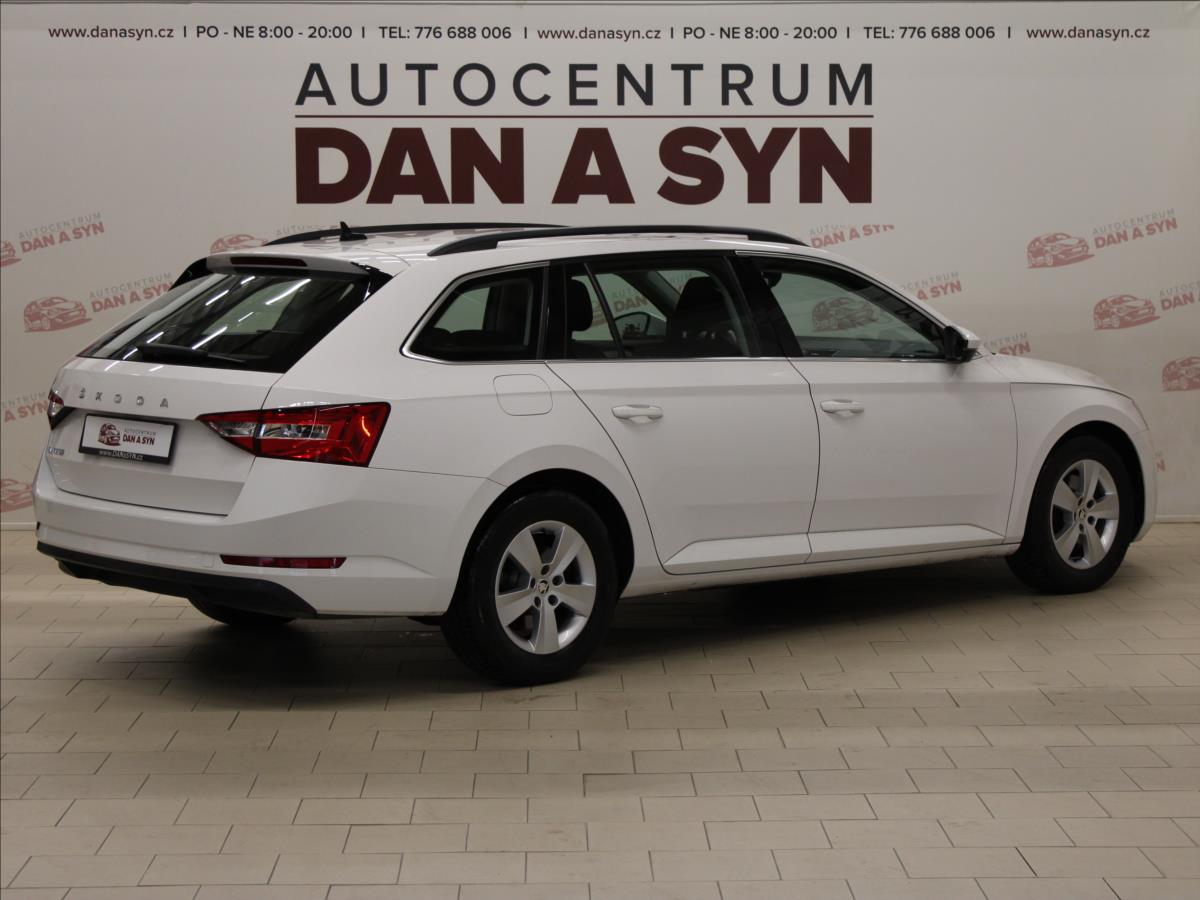 Škoda Superb