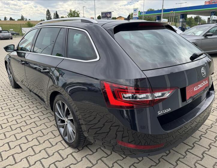Škoda Superb 5