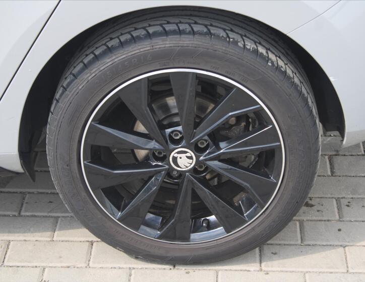 Škoda Fabia 9