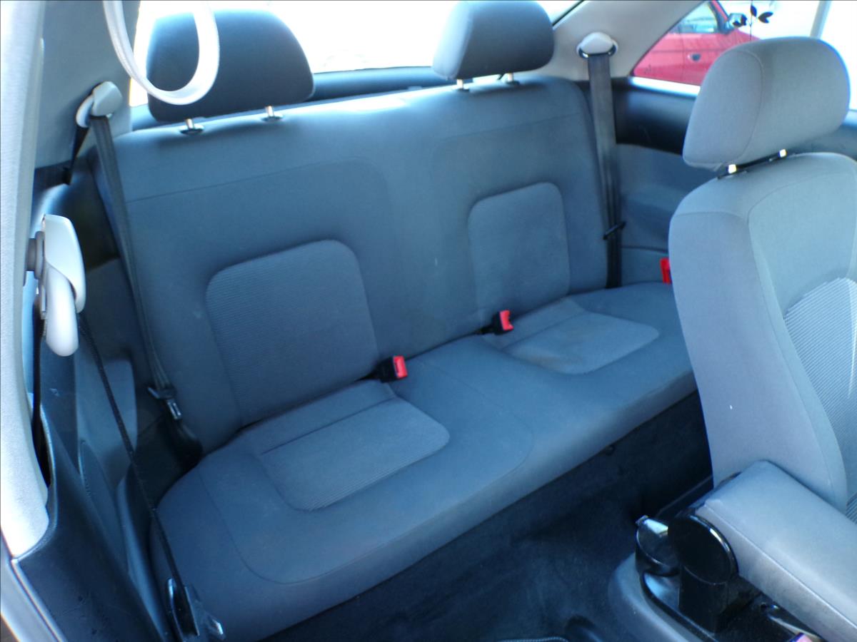 Volkswagen New Beetle