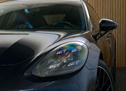 Porsche Panamera 8