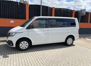 Volkswagen Caravelle 2