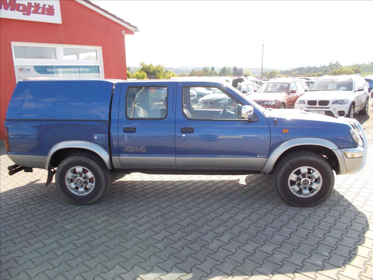 Nissan Double Cab