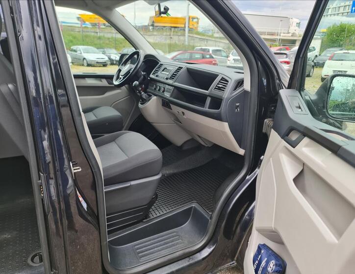 Volkswagen Transporter 13