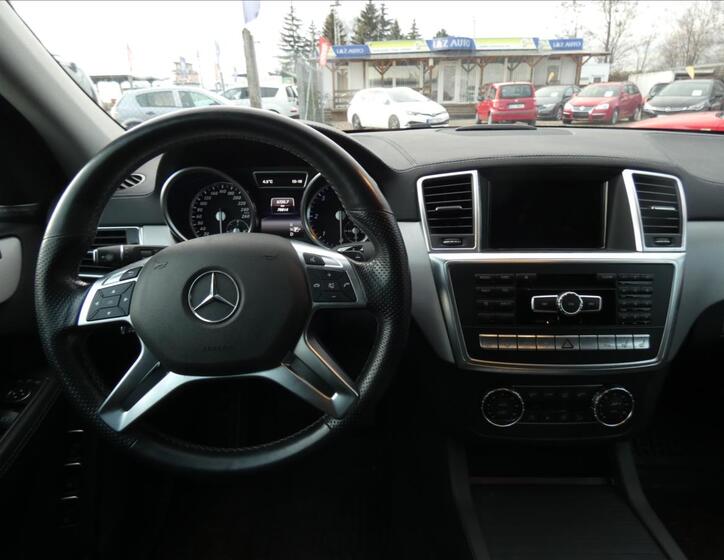 Mercedes-Benz GL 7