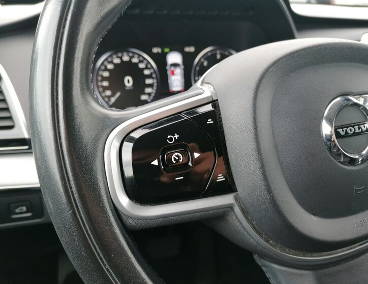Volvo XC90 22