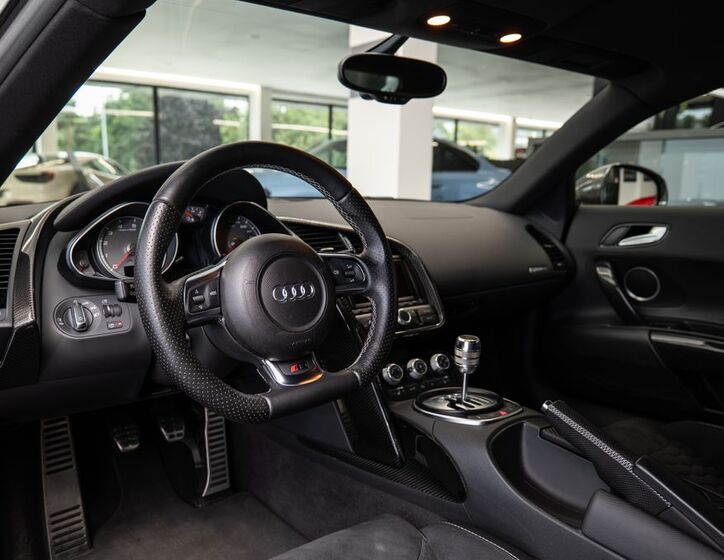 Audi R8 5