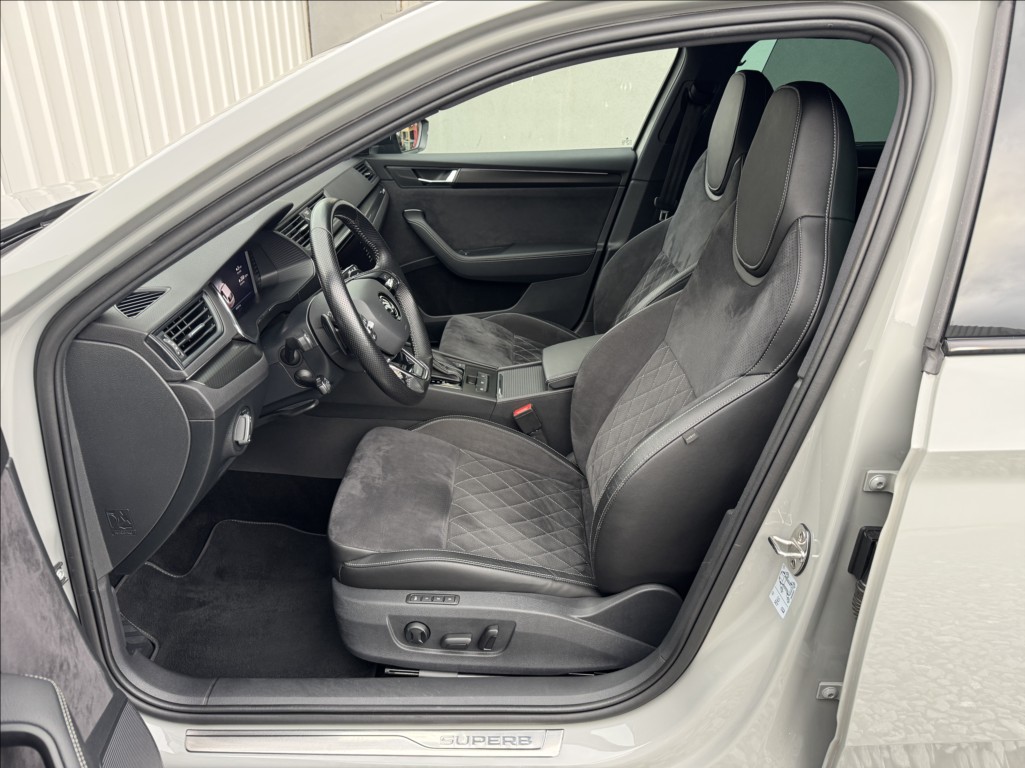 Škoda Superb
