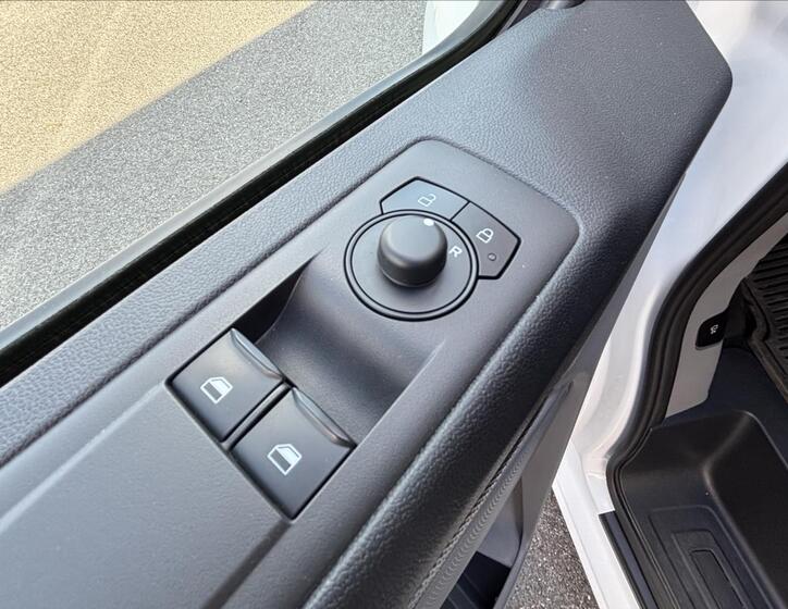 Ford Transit 16