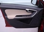 Volvo V60 10