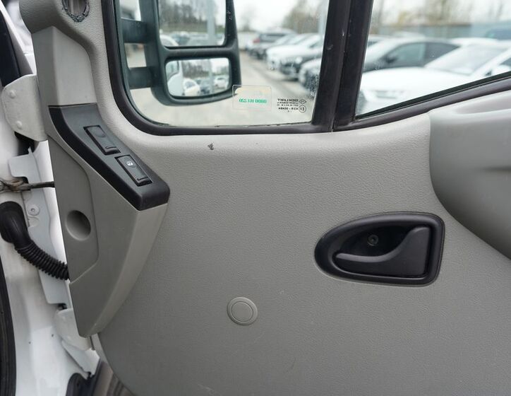 Renault Master 17