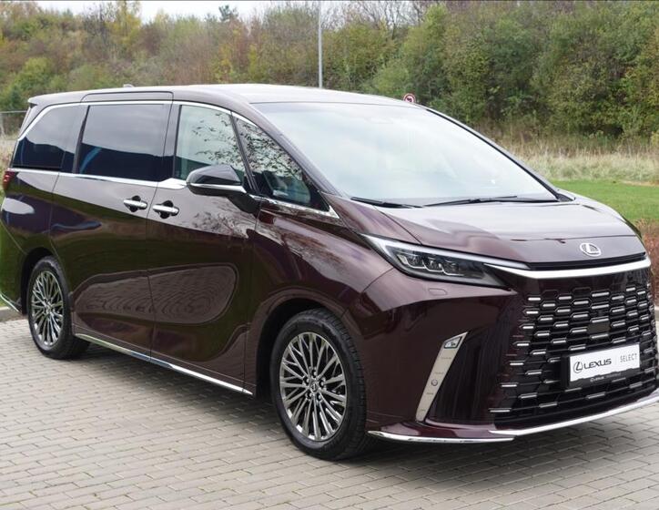 Lexus LM 350h 4