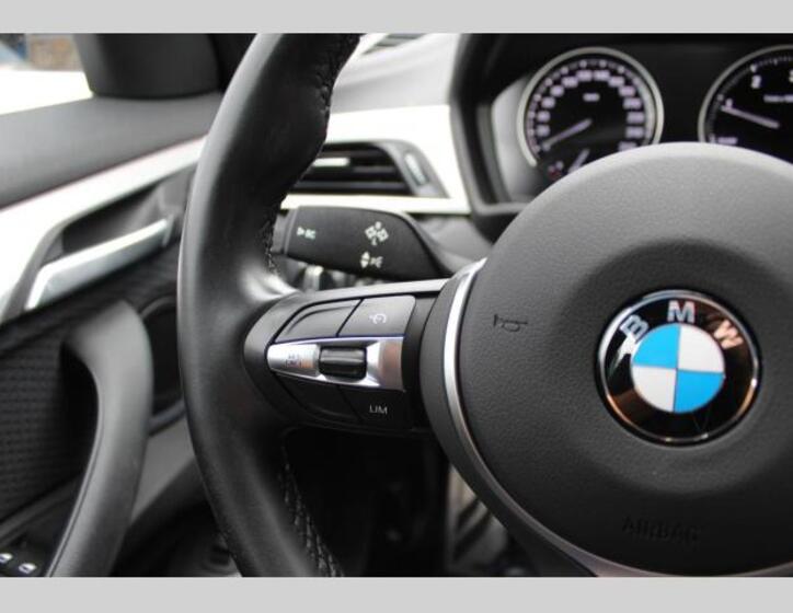 BMW X1 12