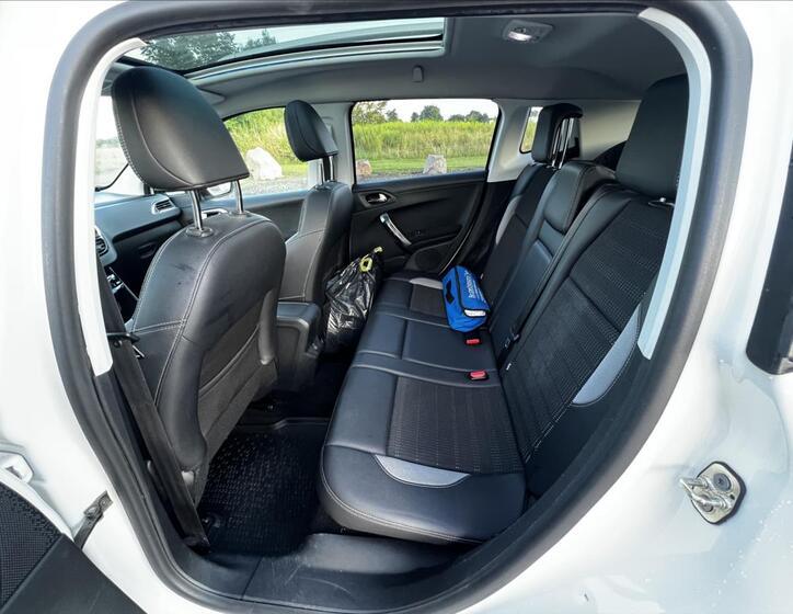 Peugeot 2008 30