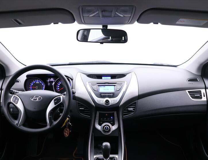Hyundai Elantra 23