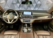 BMW Řada 7 10