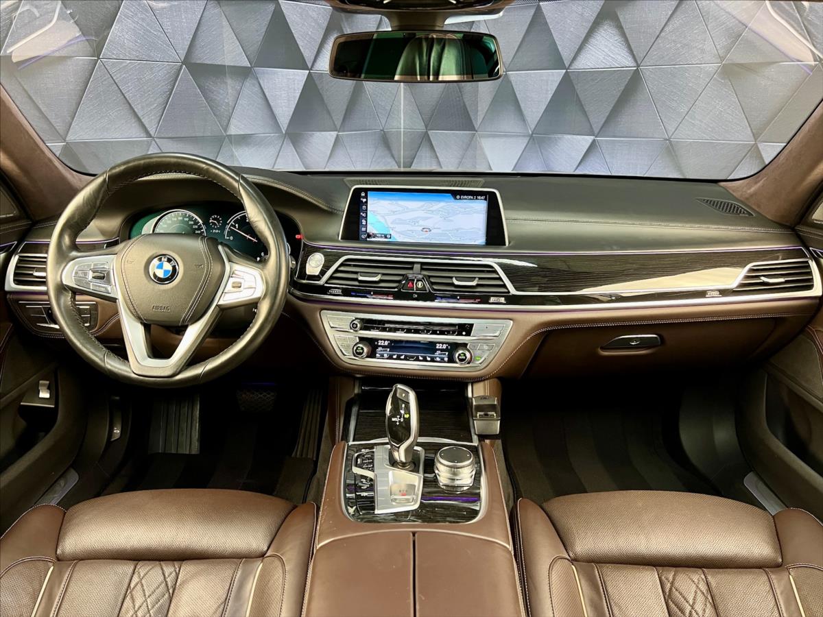 BMW Řada 7