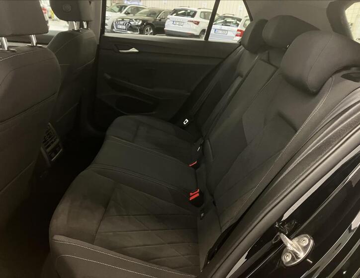 Volkswagen Golf 18