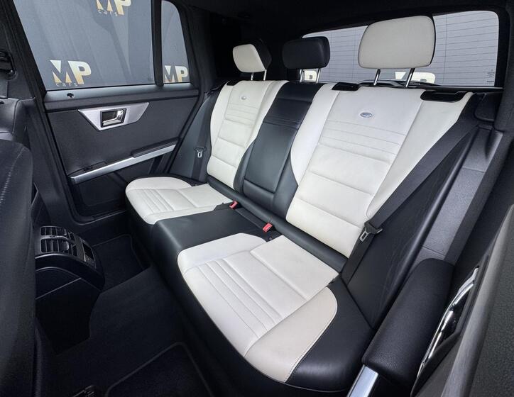 Mercedes-Benz GLK 13