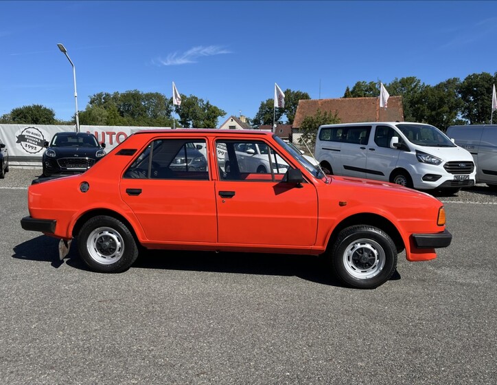 Škoda 105 4