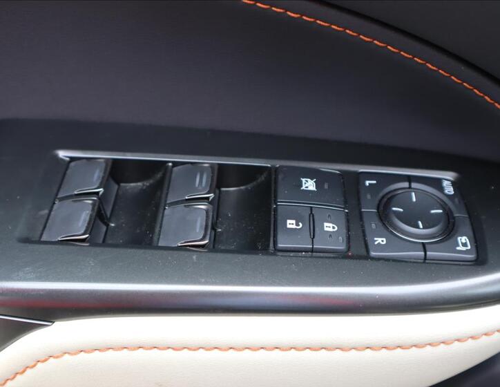 Lexus NX 450h+ 6