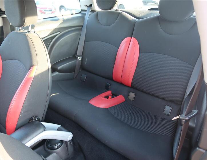 Mini Cooper 17