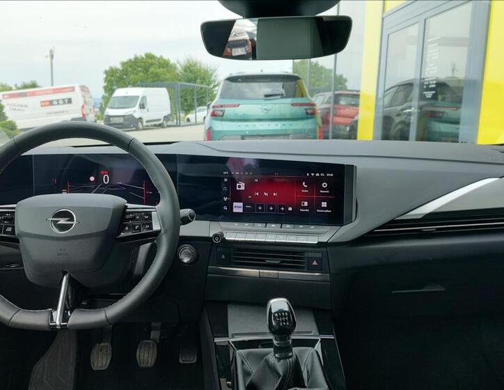 Opel Astra 2