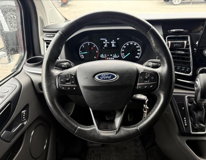 Ford Tourneo Custom 20