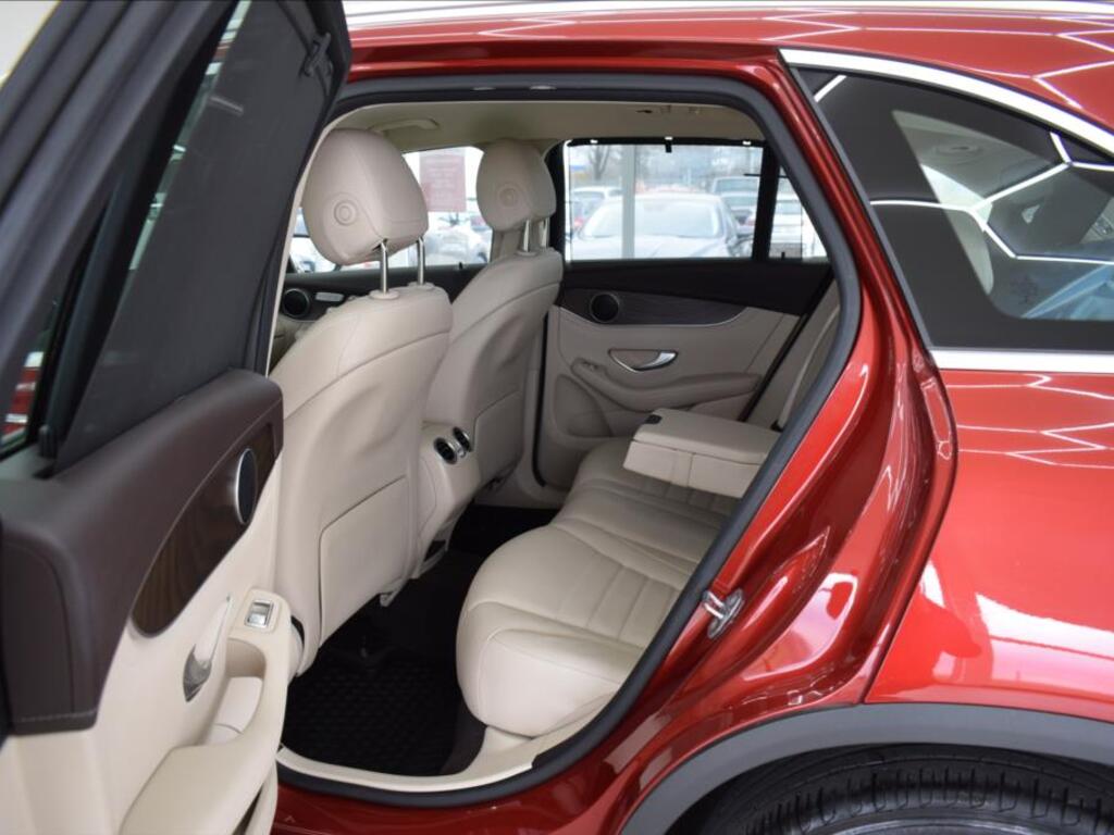 Mercedes-Benz GLC 11