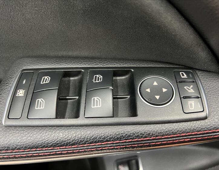 Mercedes-Benz GLA 21