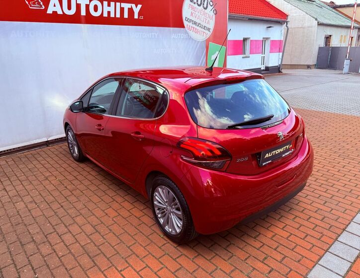Peugeot 208 9