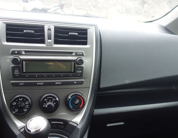 Subaru Trezia 30