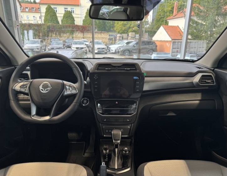 SsangYong Tivoli 13