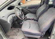 Toyota Yaris 10