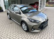 Toyota Yaris 8
