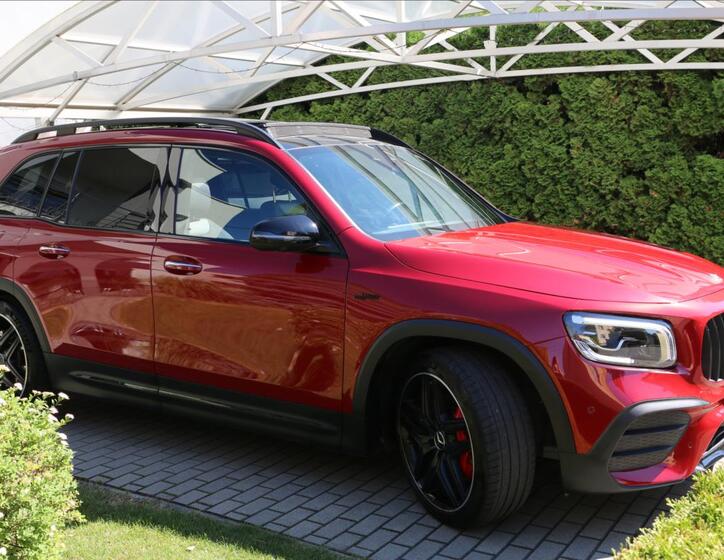 Mercedes-Benz GLB 17