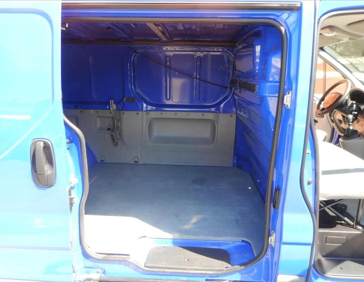 Renault Trafic 17