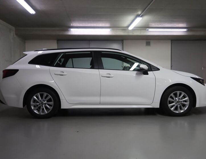 Toyota Corolla 4