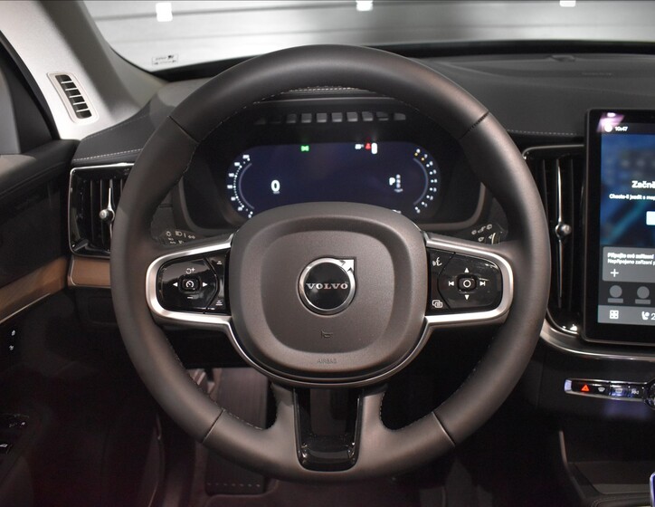 Volvo XC90 28