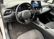 Toyota C-HR 7