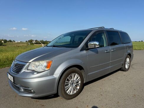 Lancia Voyager