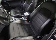 Volkswagen Golf 9
