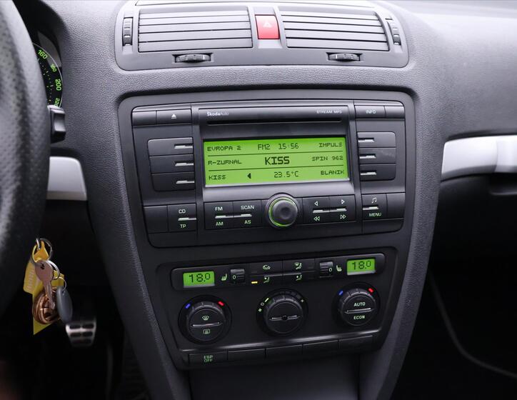 Škoda Octavia 23
