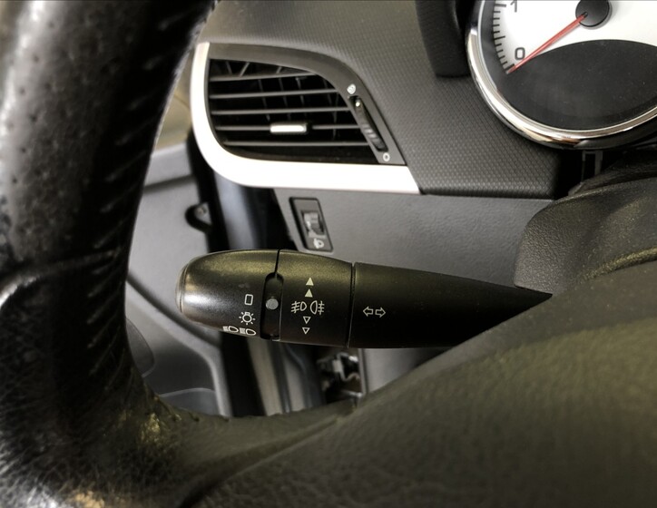 Peugeot 207 25