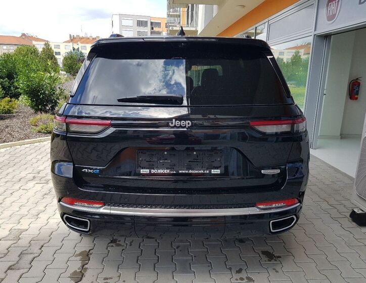 Jeep Grand Cherokee 4