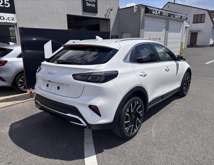 KIA XCeed 4